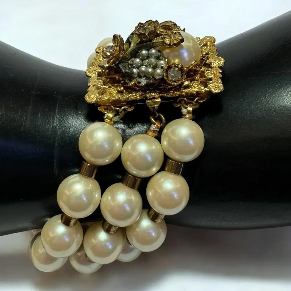DE MARIO Vintage 1940s Bracelet Pearl Crystal  Rhinestones Floral Metal Beadwork - Picture 2 of 8